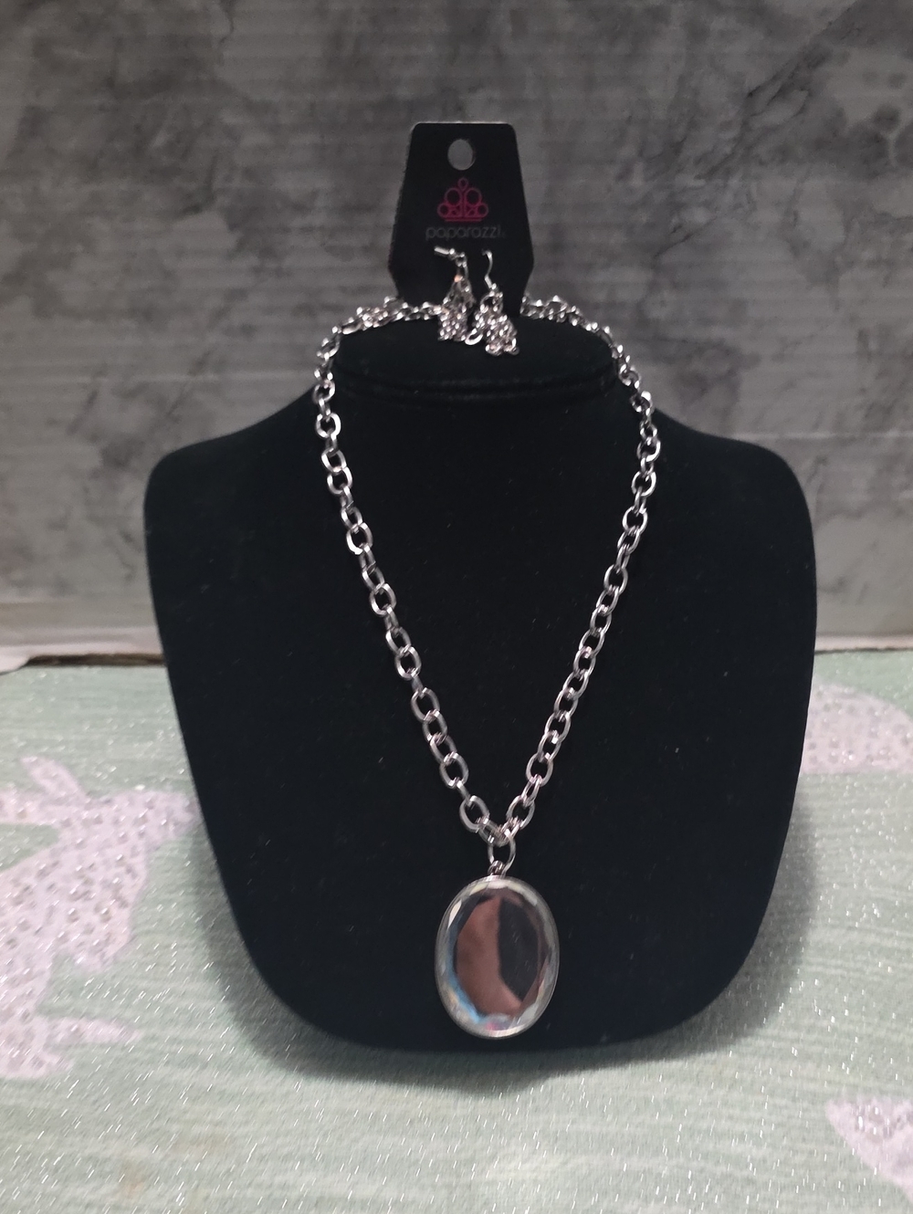 paparazzi Silver Oval Mirror Pendant Necklace